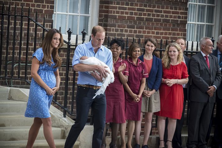 Breska þjóðin bíður í ofvæni eftir að Kate Middleton, hertogaynja af Cambridge, eignist sitt annað barn.