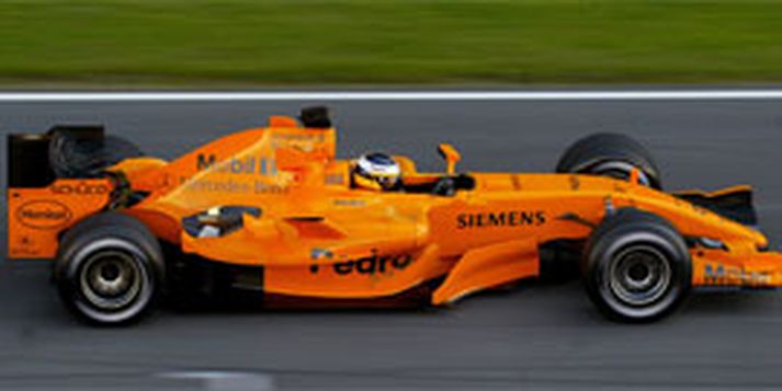 Vandræðin byrja strax hjá McLaren í ár