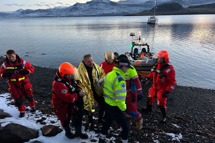 Sigurgeir var skiljanlega nokkuð þreyttur þegar hann kom í land.