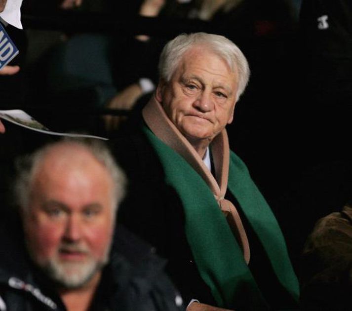 Sir Bobby Robson í stúkunni á landsleik með Englandi.