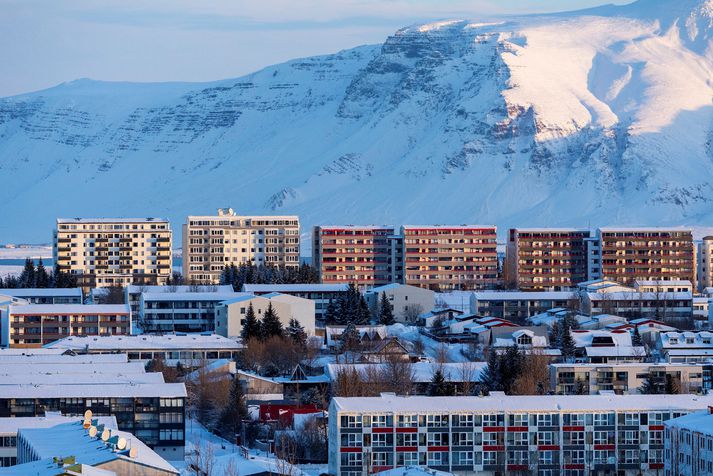 Það var í september 2019 sem Jón Rúnar hrinti konu fram af svölunum í íbúð í Hólahverfinu í Breiðholti.