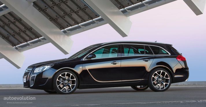 Opel Insignia Sports Tourer OPC er 325 hestafla kaggi.