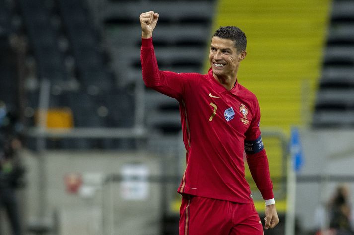 Cristiano Ronaldo nálgast metið yfir flest landsliðsmörk karla í sögunni.