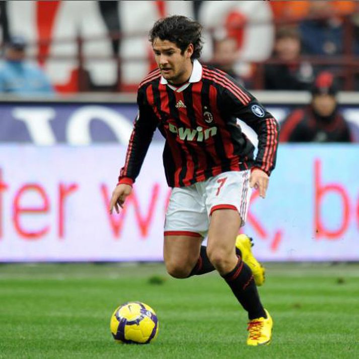 Pato í leik með AC Milan.