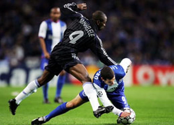 Claude Makelele segir pressuna í herbúðum Chelsea vera óbærilega.