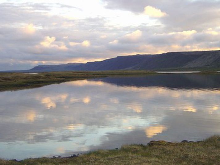 Hlíðarvatn. Verulega hefur dregið úr umsóknum í vatnið.