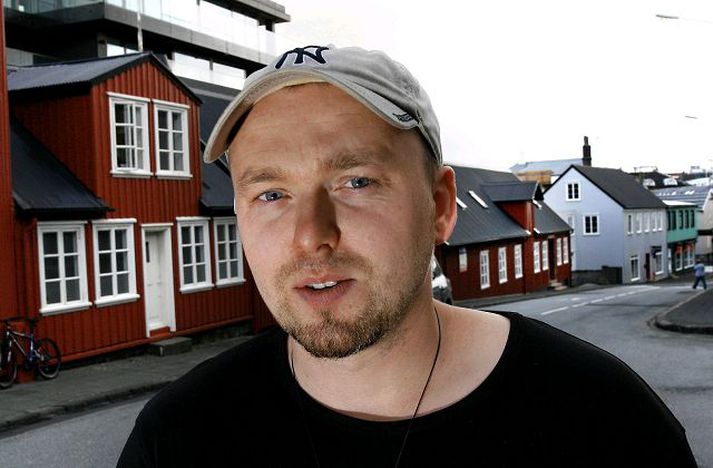 Ólafur hefur kvatt Raquelu í bili og hyggst næst gera rammíslenska kvikmynd, með íslenskri sögu, í Búðardal.fréttablaðið/GVA