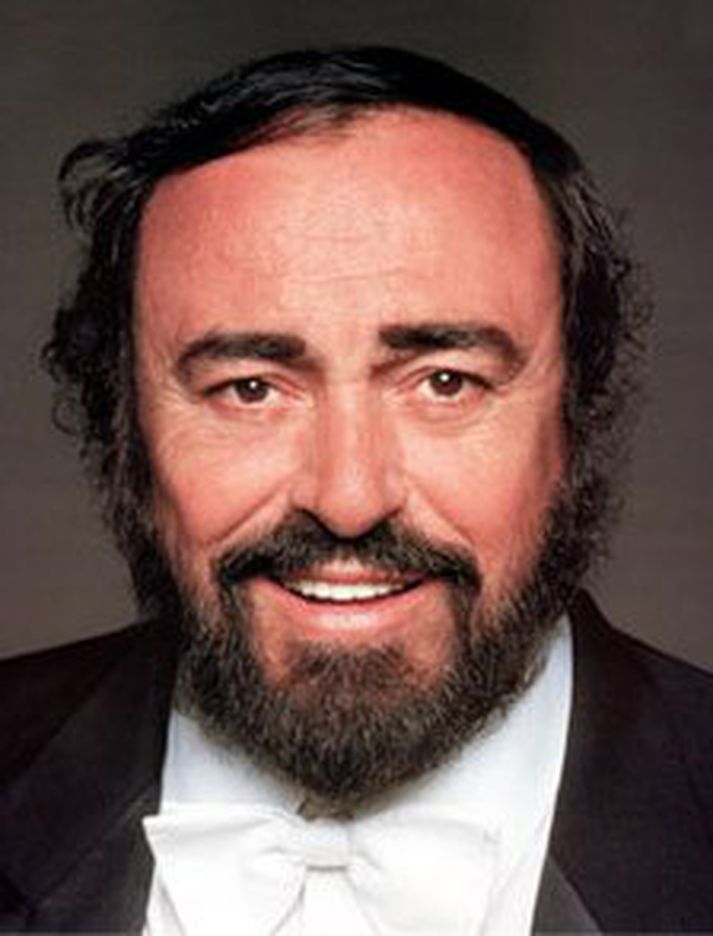 Pavarotti er 71 árs