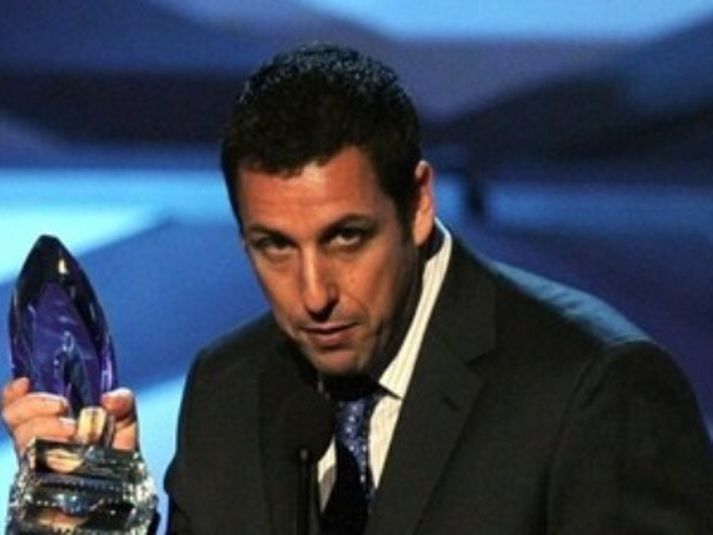 Adam Sandler fær stjörnu á Hollywood Walk of Fame.