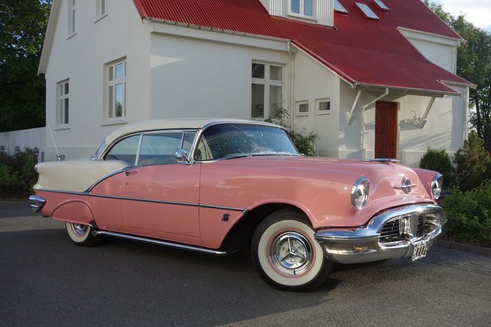 Oldsmobile árgerð 1956.