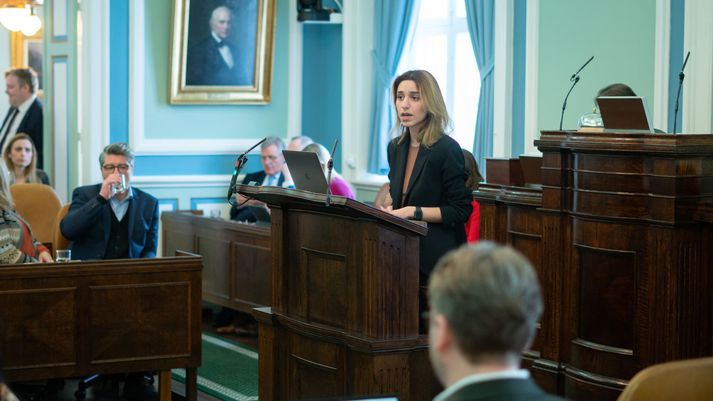 Lenya Rún Taha Karim er oddviti Pírata í Reykjavíkurkjördæmi norður.