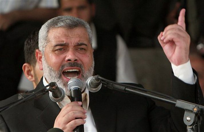 Ismail Haniyeh, forsætisráðherra palestínsku heimastjórnarinnar, flytur ræðu sína í Gaza-borg í dag.