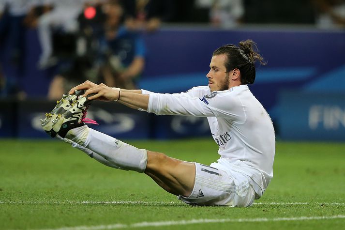 Bale teygir sig. Hann var meðal umræðupunktana á Twitter.