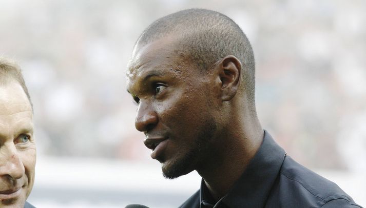 Abidal ræðir við fjölmiðla á laugardag.