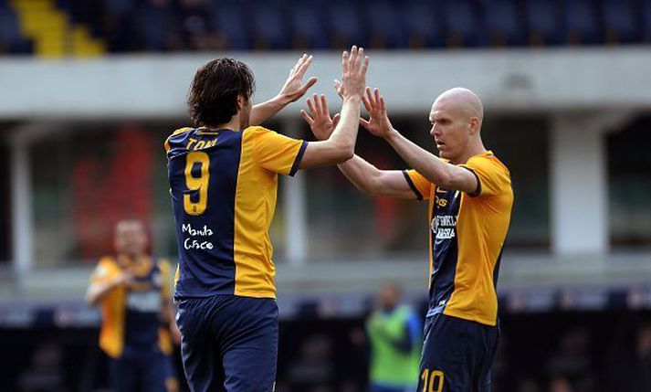 Emil og Luca Toni fagna marki gegn Cesena í ítalska boltanum í aprílmánuði 2015 en þeir náðu einkar vel saman.