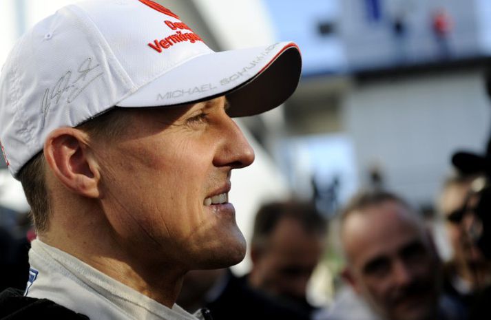 Michael Schumacher kostar sitt.