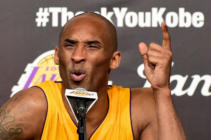 Kobe Bryant á síðasta blaðamannafundinum.