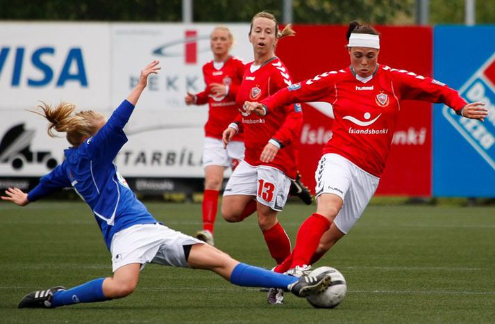 Caitlin Miskel og Rakel Logadóttir í eldlínunni með Valskonum í kvöld