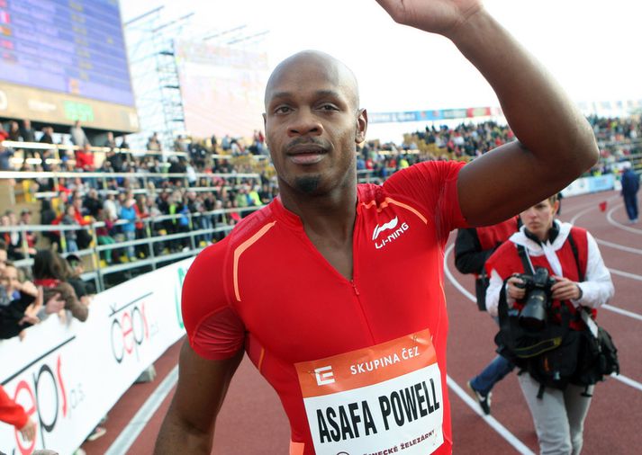 Asafa Powell féll á lyfjaprófi í vor og verður ekki á meðal keppenda á HM í Moskvu sem hefst um helgina.