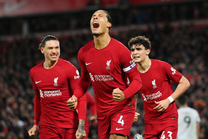 Virgil van Dijk skoraði fyrra mark Liverpool í kvöld.