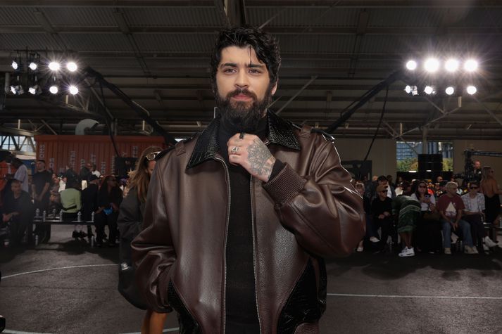 Zayn Malik hefur frestað tónleikaferðalagi sínu í Ameríku vegna fráfalls vinar síns, Liam Payne.