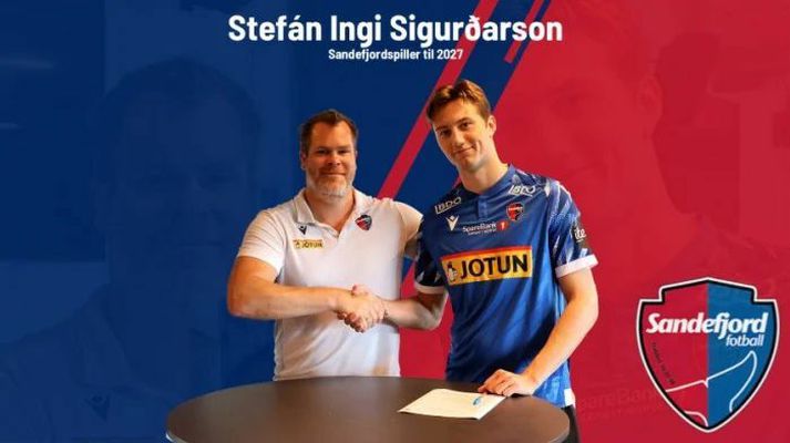 Íþróttastjóri Sandefjord, Espen Bugge, og Stefán Ingi.