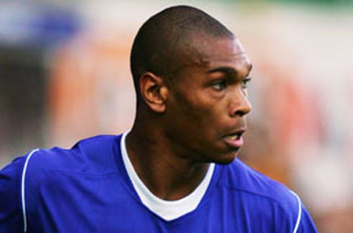 Marcus Bent er kominn á æskuslóðir sínar í London, en hann gengur í raðir Charlton í kjölfar þess að félagið ákvað að selja Jason Euell til Birmingham