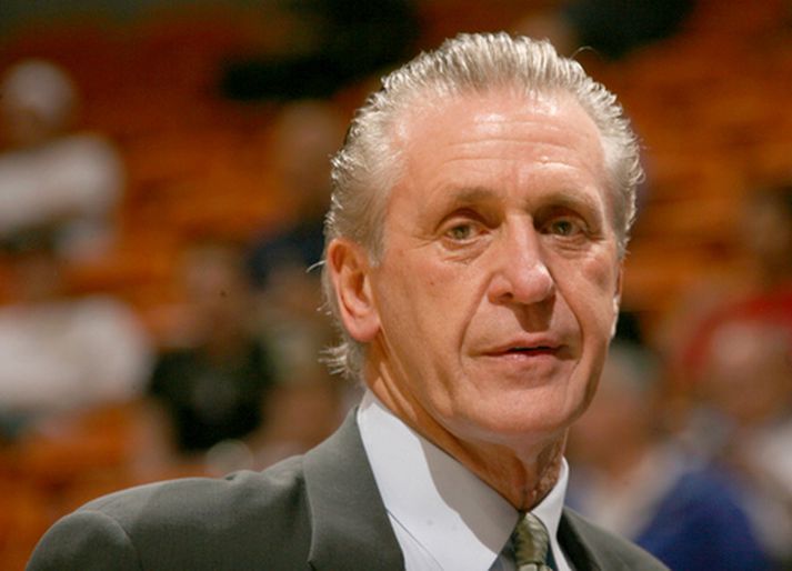 Pat Riley er hættur sem þjálfari Miami Heat.