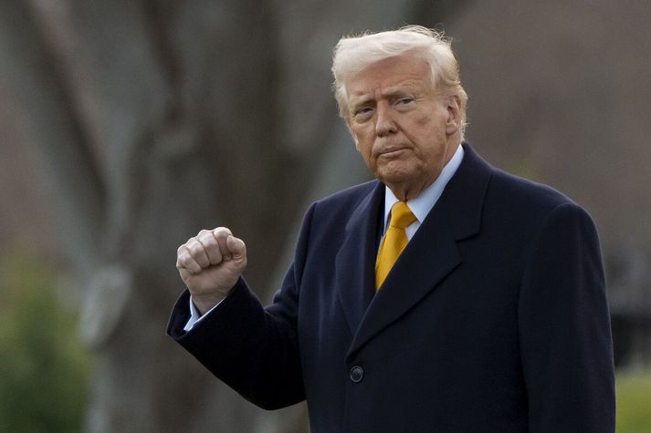 Donald Trump, forseti Bandaríkjanna, segir að þjóðsöngur Kanada yrði áfram sunginn víða, eftir að Bandaríkin innlima nágranna sína.