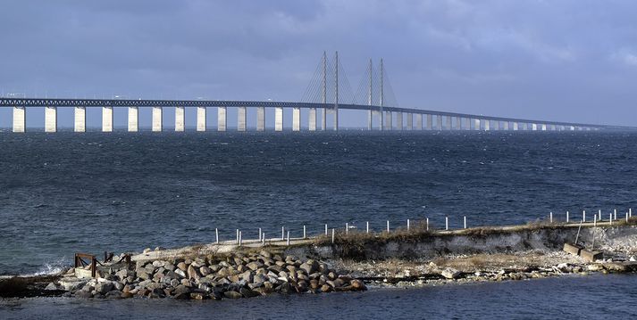 Hert landamæragæsla hefst í dag við Eyrarsundsbrúna milli Svíþjóðar og Danmerkur.