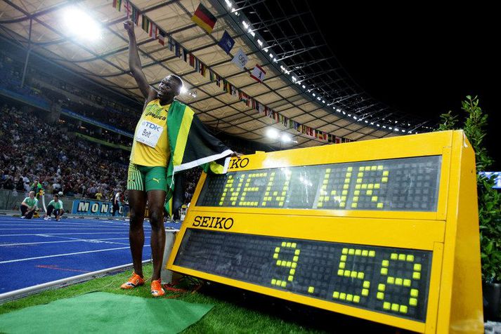 Usain Bolt við heimsmetið sitt í Berlín árið 2009.