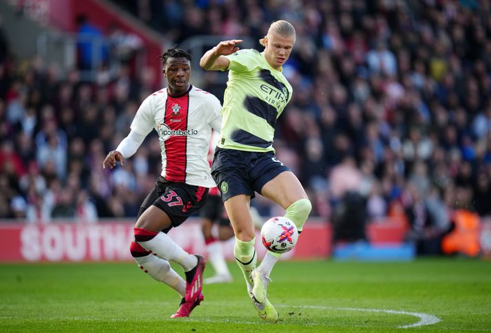 Erling Braut Haaland er kominn með 30 deildarmörk fyrir Manchester City. 