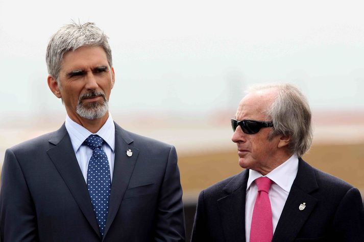 Damon Hill ásamt Jackie Stewart, en báðir hafa unnið meistaratitila í Formúlu 1.