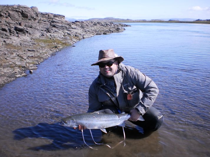 Jóhann Gunnar með einn fallegan í Straumunum í Borgarfirði í júní í fyrra.