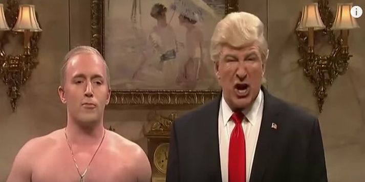 Beck Bennett og Alec Baldwin í hlutverkum sínum sem Pútín og Trump í SNL á laugardag.