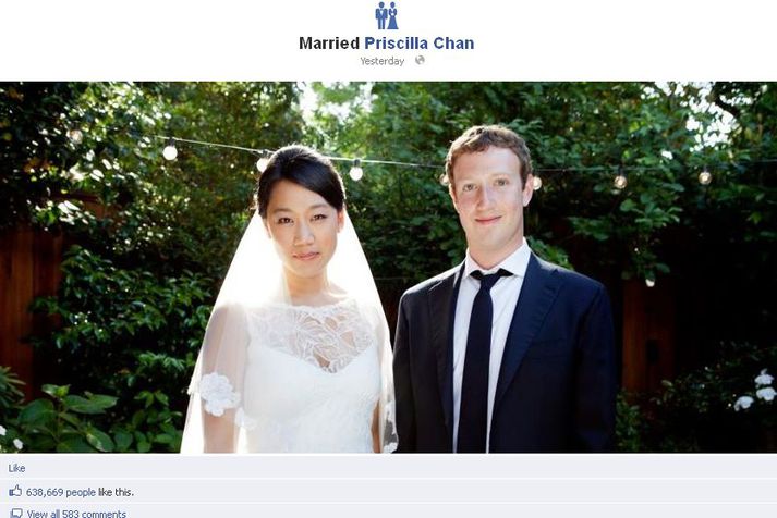 Mark Zuckerberg er nú giftur.