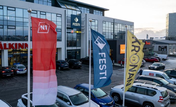 Festi er eitt stærsta smásölufélag landsins, rekur meðal annars verslanir og eldsneytisstöðvar undir merkjum Krónunnar, Elko og N1, og velti samtals um 155 milljörðum króna í fyrra.