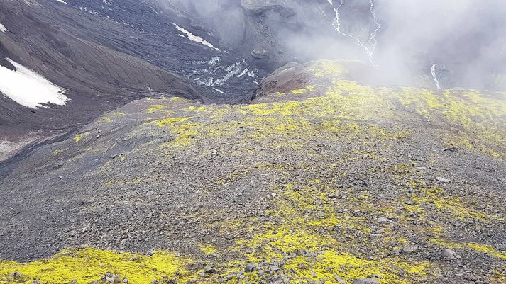 Maðurinn var í sjálfheldu á Fimmvörðuhálsi.