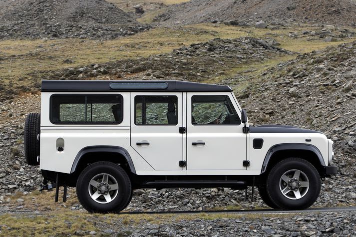 Land Rover Defender.