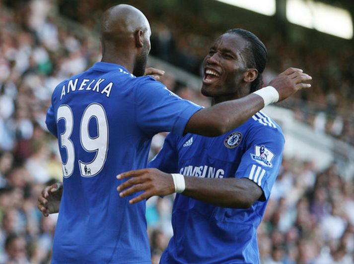 Nicolas Anelka og Didier Drogba fagna marki.