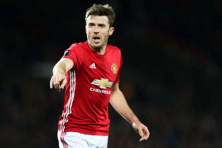 Michael Carrick er að spila vel 35 ára gamall og United má ekki án hans vera.