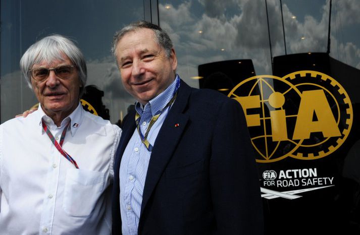 Jean Todt þekkir Bernie Ecclestone ágætlega enda var Todt framkvæmdastjóri Ferrari liðsins þegar það var sem sigursælast. Hér er hann á spjalli við kónginn.