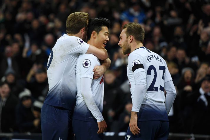 Leikmenn Tottenham fagna marki Soung-Heung min í kvöld.