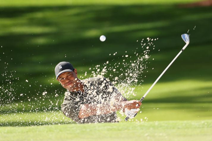 Tiger Woods fór vel af stað á Masters-mótinu í golfi í gær. Mótið heldur áfram í dag.