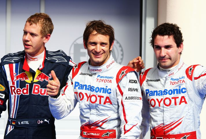 Sebastian Vettel, Jarno Trulli og Timo Glock voru fremstir í tímatökum í Bahrain í dag.