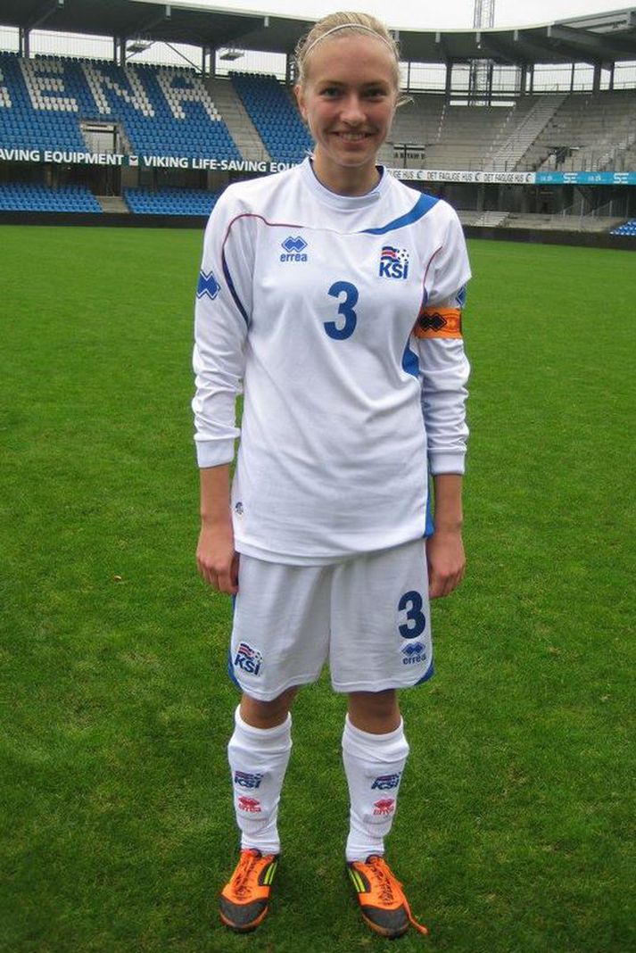 Anna María Baldursdóttir er í 19 ára landsliðinu.