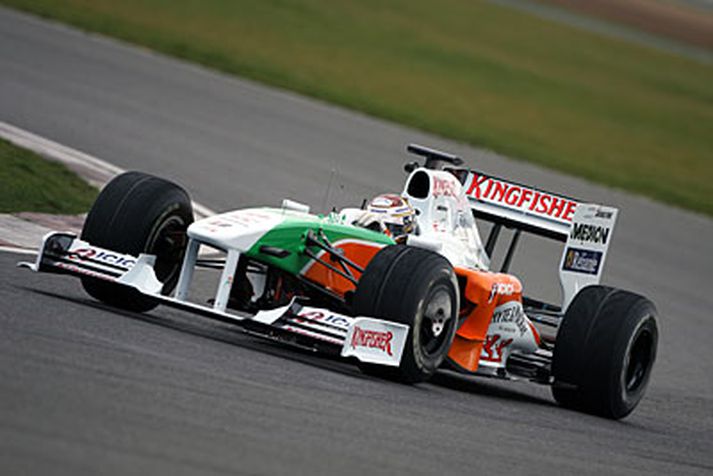 Adrian Sutil og Giancarlo Fisichella aka spánýjum Force India á Jerez brautinni á Spáni þessa vikuna.
