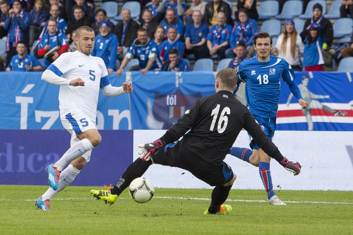 Ögmundur Kristinsson stóð vakt sína vel í seinni hálfleik