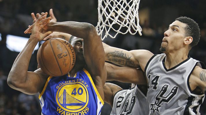 Úr leik Spurs og Warriors í nótt.