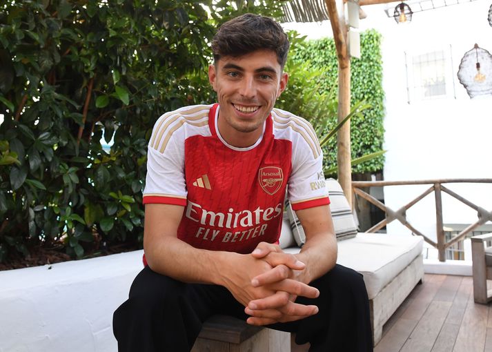 Kia Havertz sést hér kominn í Arsenal treyjuna.